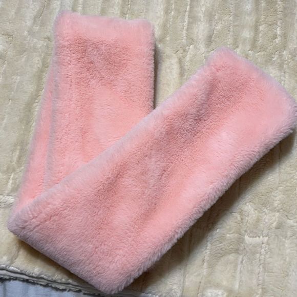 3/$25 BEBE scarf - Picture 4 of 4